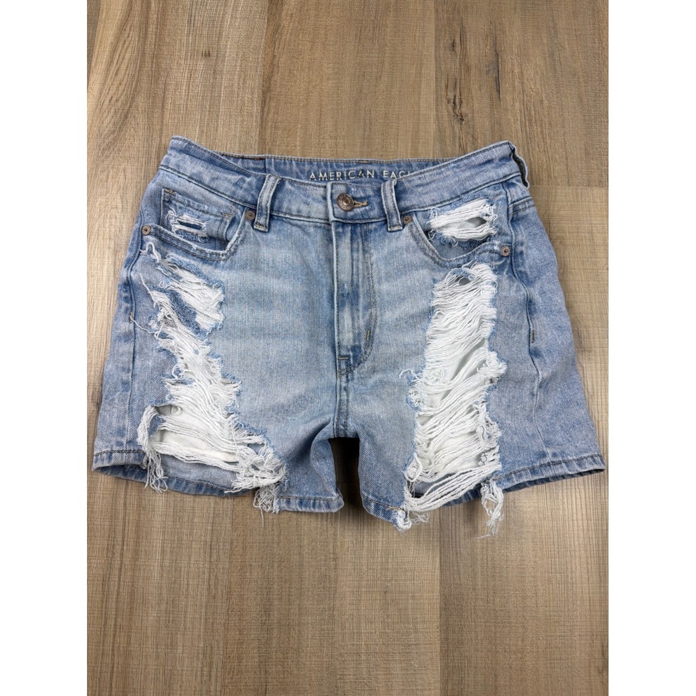 American Eagle‎ Mom Shorts Light Wash Distressed Ripped Denim Womens Size 2